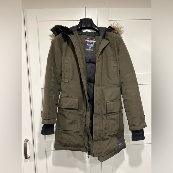 Aritzia TNA Bancroft Parka - Picture 1 of 8